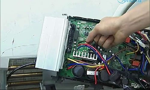 赤峰美的空调电话是多少